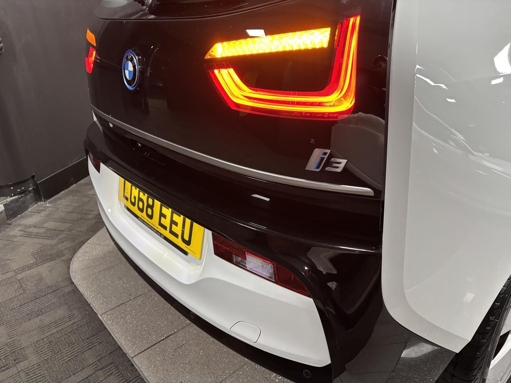 BMW i3 33kWh Hatchback 5dr Electric Auto (170 ps)