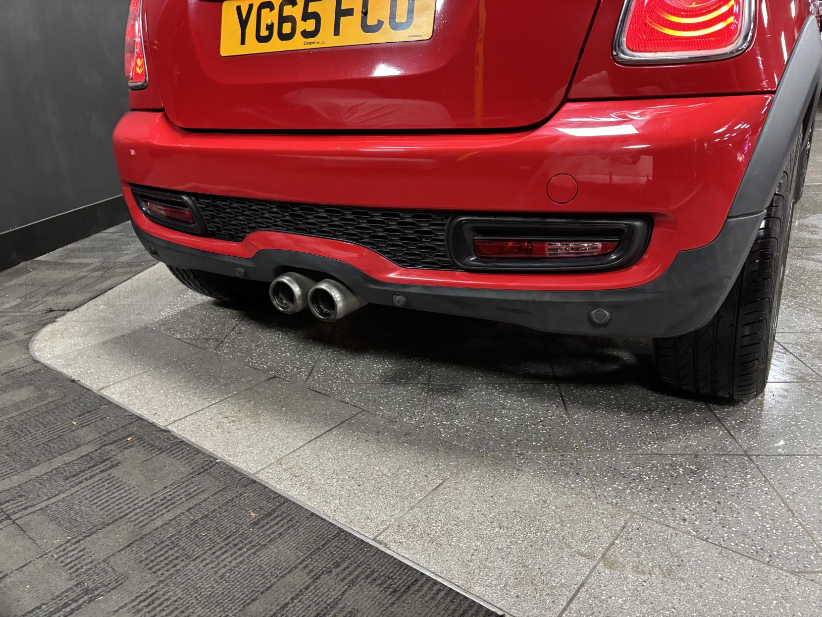 MINI Convertible 1.6 Cooper S Convertible 2dr Petrol Manual Euro 5 (s/s) (184 ps)