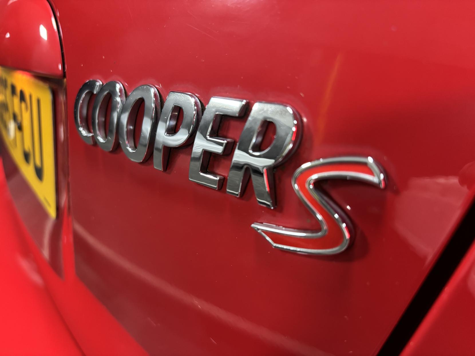 MINI Convertible 1.6 Cooper S Convertible 2dr Petrol Manual Euro 5 (s/s) (184 ps)