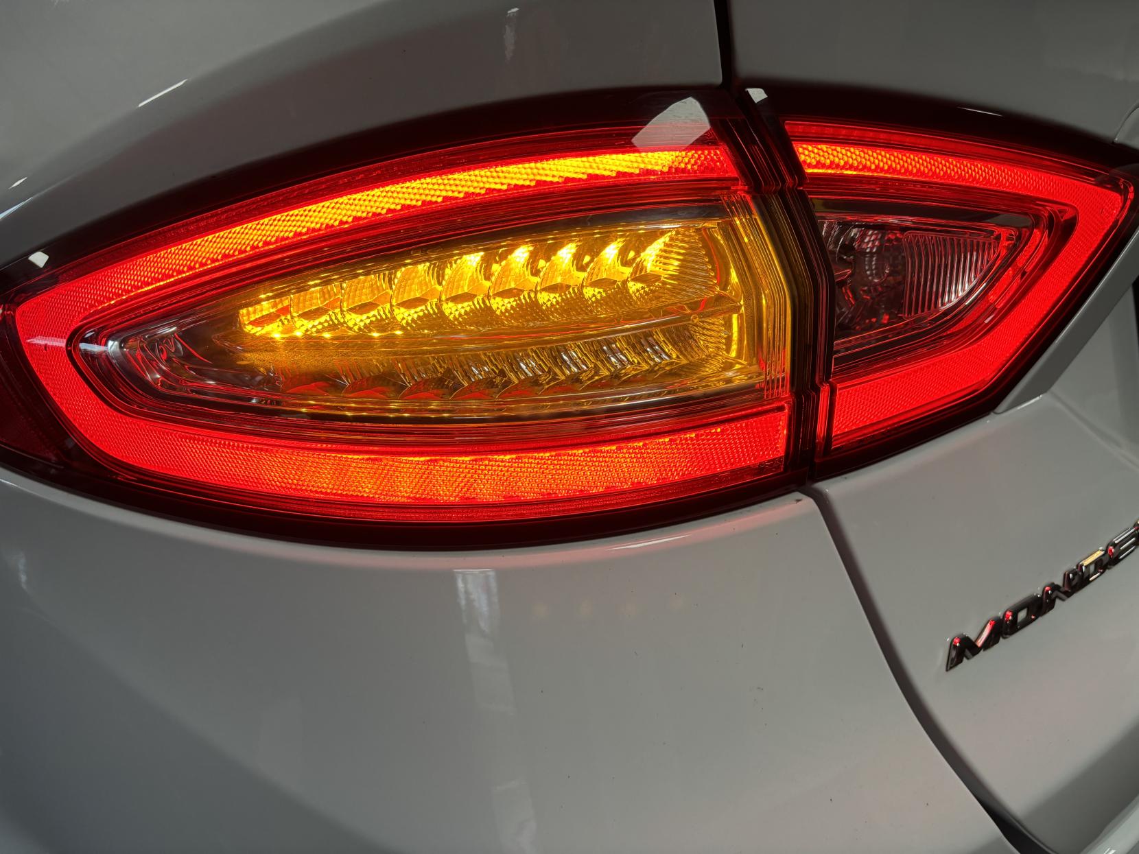 Ford Mondeo 2.0 TDCi ST-Line Hatchback 5dr Diesel Powershift Euro 6 (s/s) (180 ps)