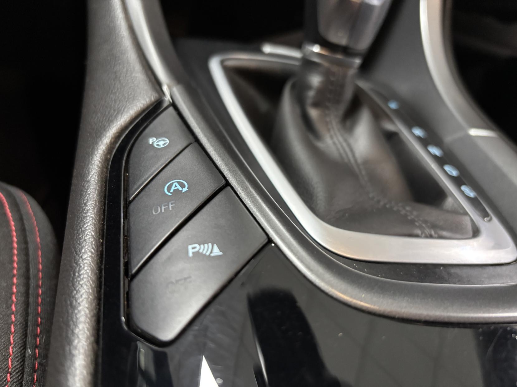 Ford Mondeo 2.0 TDCi ST-Line Hatchback 5dr Diesel Powershift Euro 6 (s/s) (180 ps)