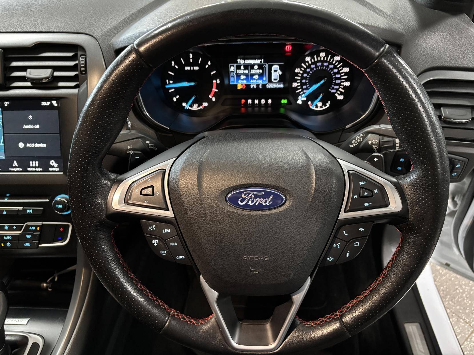 Ford Mondeo 2.0 TDCi ST-Line Hatchback 5dr Diesel Powershift Euro 6 (s/s) (180 ps)