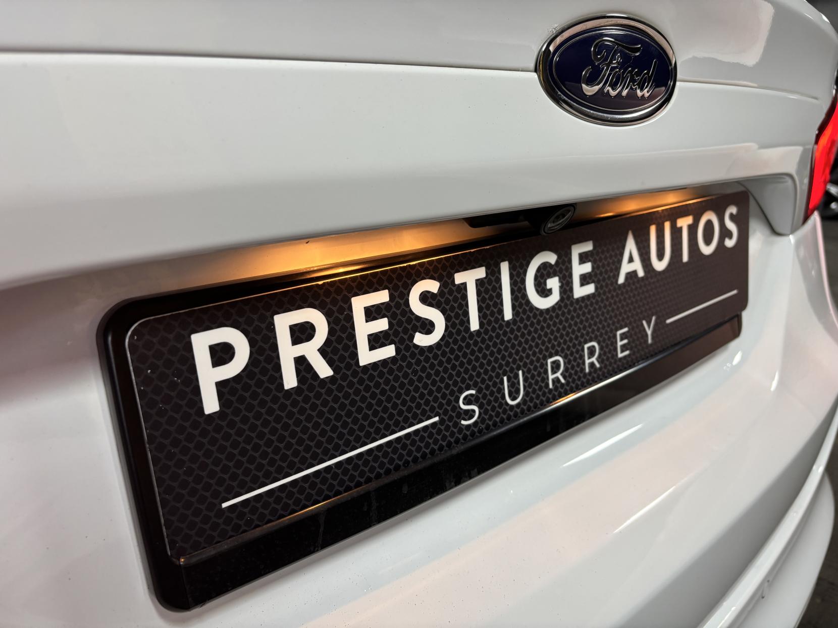 Ford Mondeo 2.0 TDCi ST-Line Hatchback 5dr Diesel Powershift Euro 6 (s/s) (180 ps)