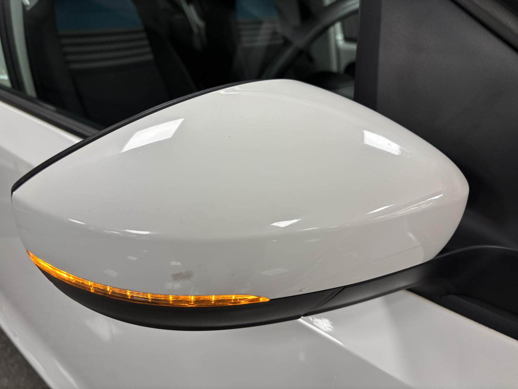 Volkswagen up! 1.0 Move up! Hatchback 5dr Petrol Manual Euro 6 (s/s) (60 ps)