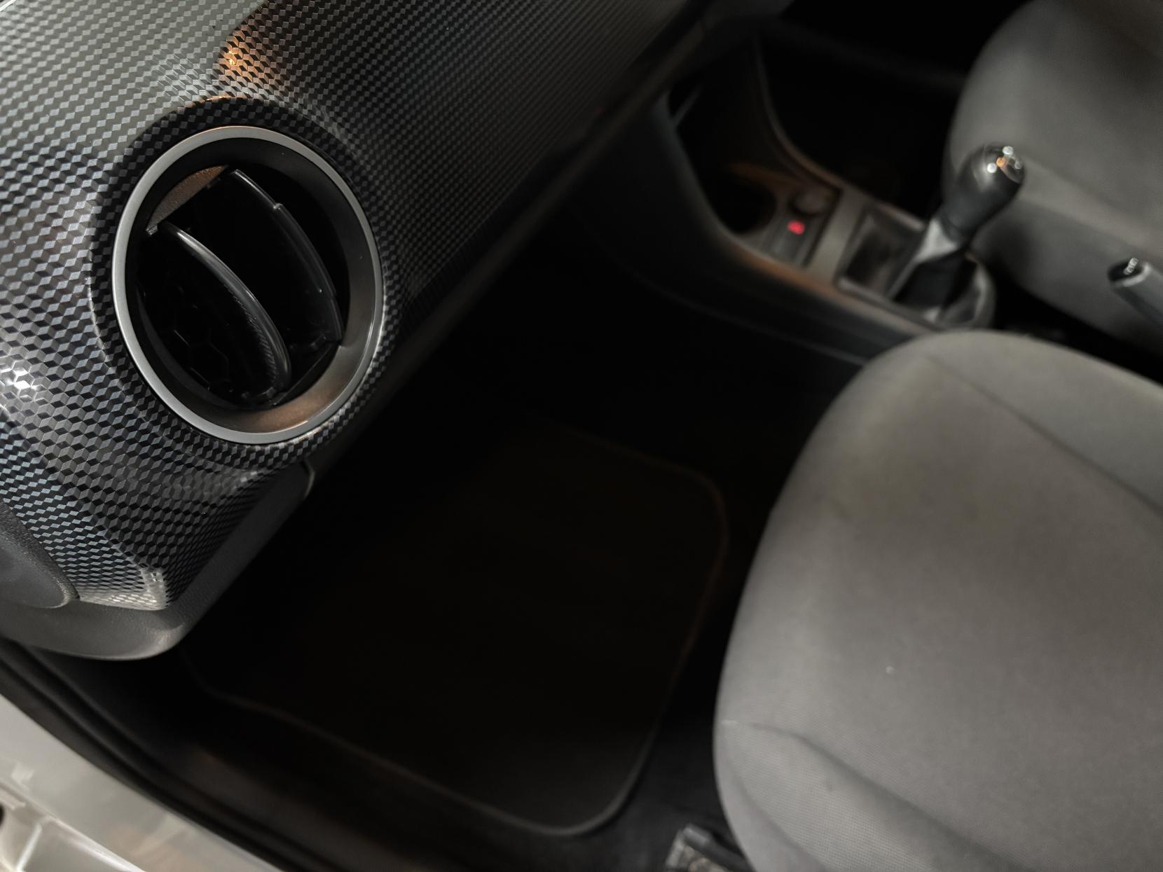 Volkswagen up! 1.0 Move up! Hatchback 5dr Petrol Manual Euro 6 (s/s) (60 ps)