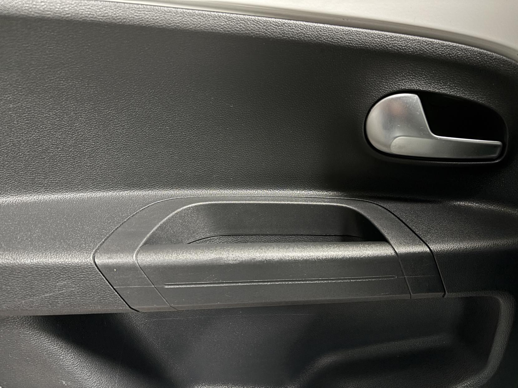 Volkswagen up! 1.0 Move up! Hatchback 5dr Petrol Manual Euro 6 (s/s) (60 ps)