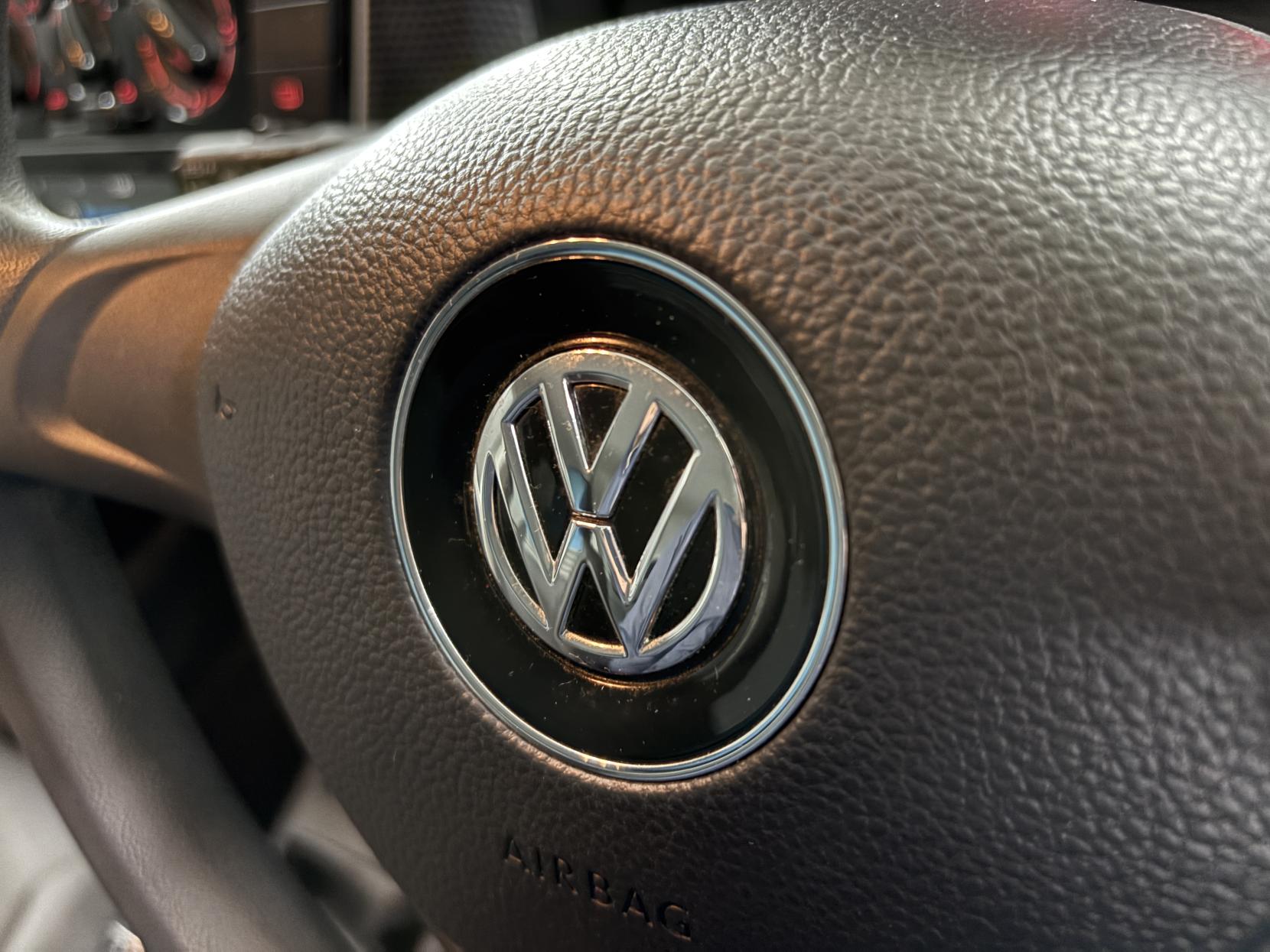 Volkswagen up! 1.0 Move up! Hatchback 5dr Petrol Manual Euro 6 (s/s) (60 ps)