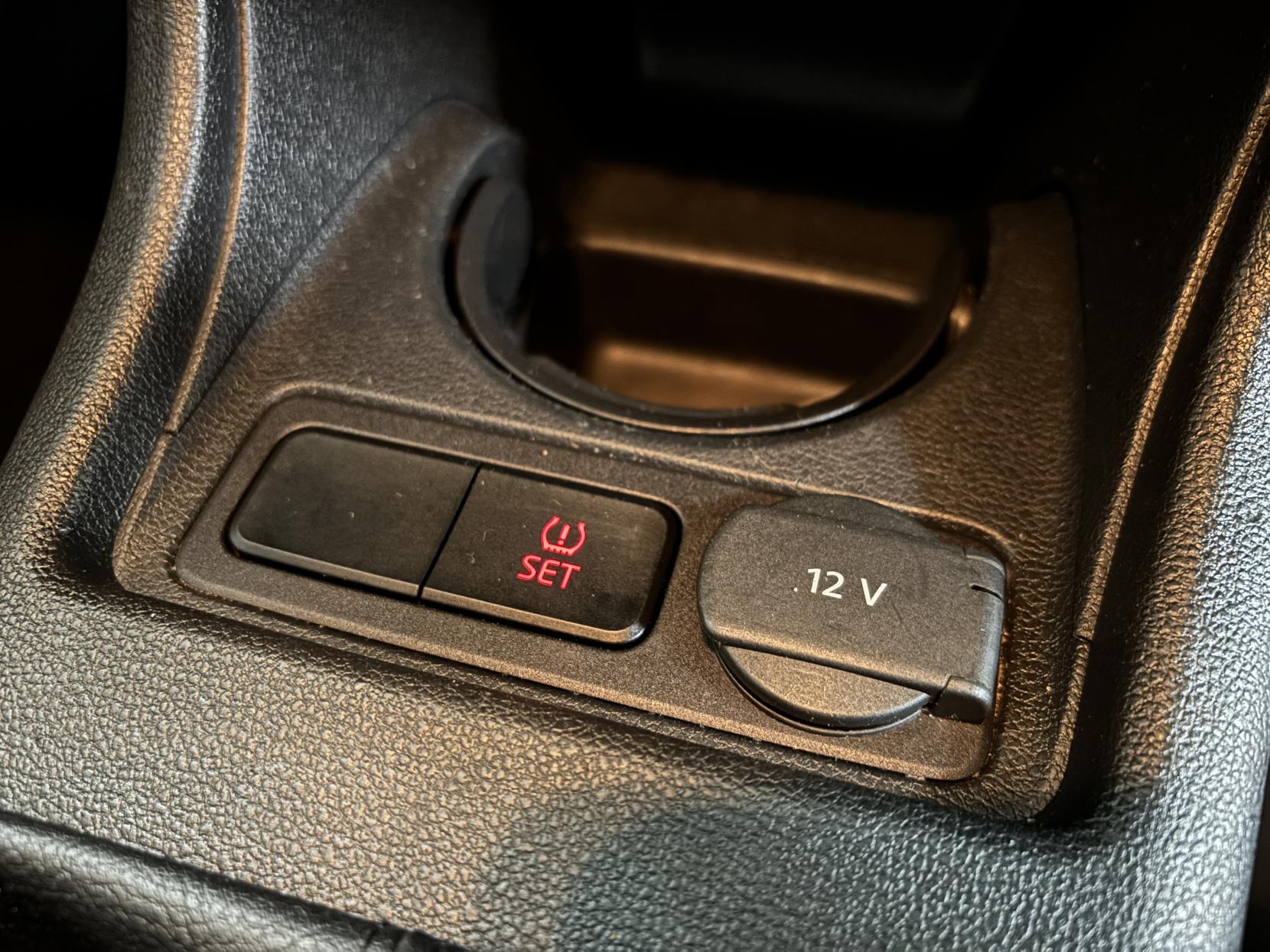 Volkswagen up! 1.0 Move up! Hatchback 5dr Petrol Manual Euro 6 (s/s) (60 ps)