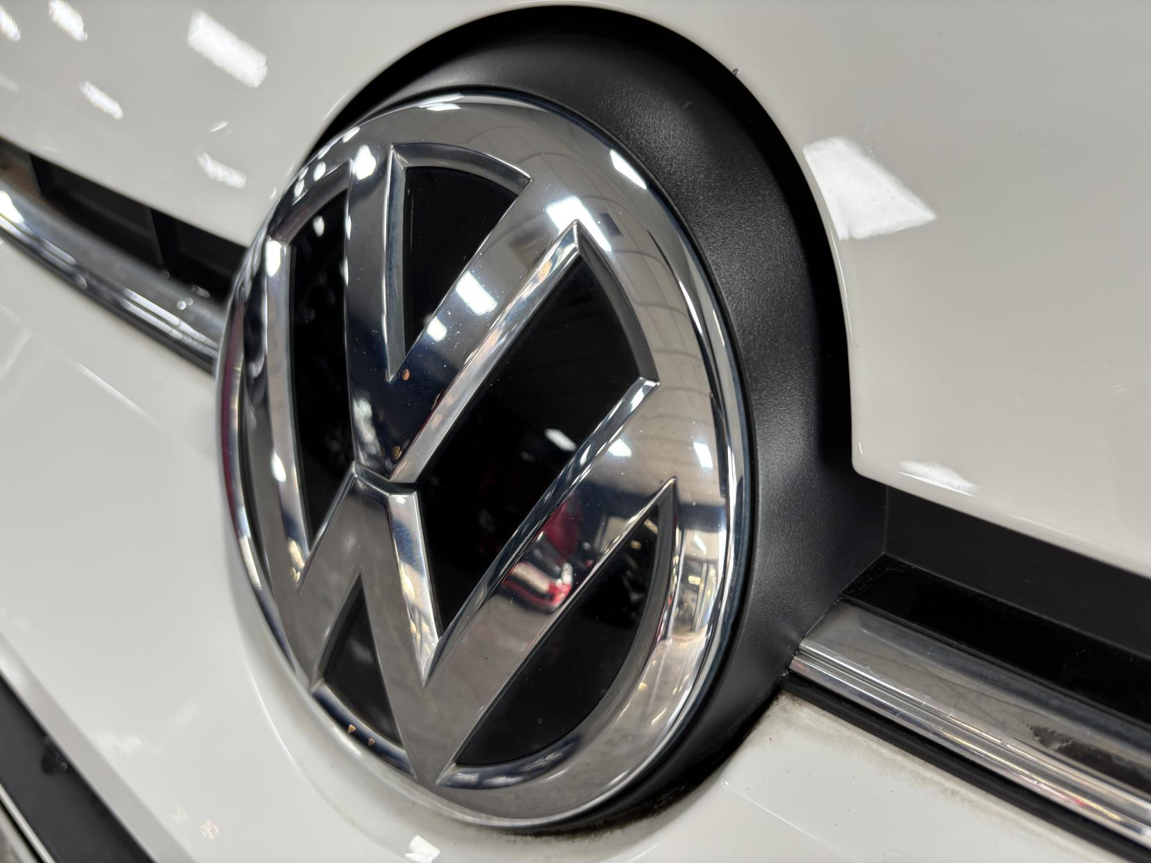 Volkswagen up! 1.0 Move up! Hatchback 5dr Petrol Manual Euro 6 (s/s) (60 ps)