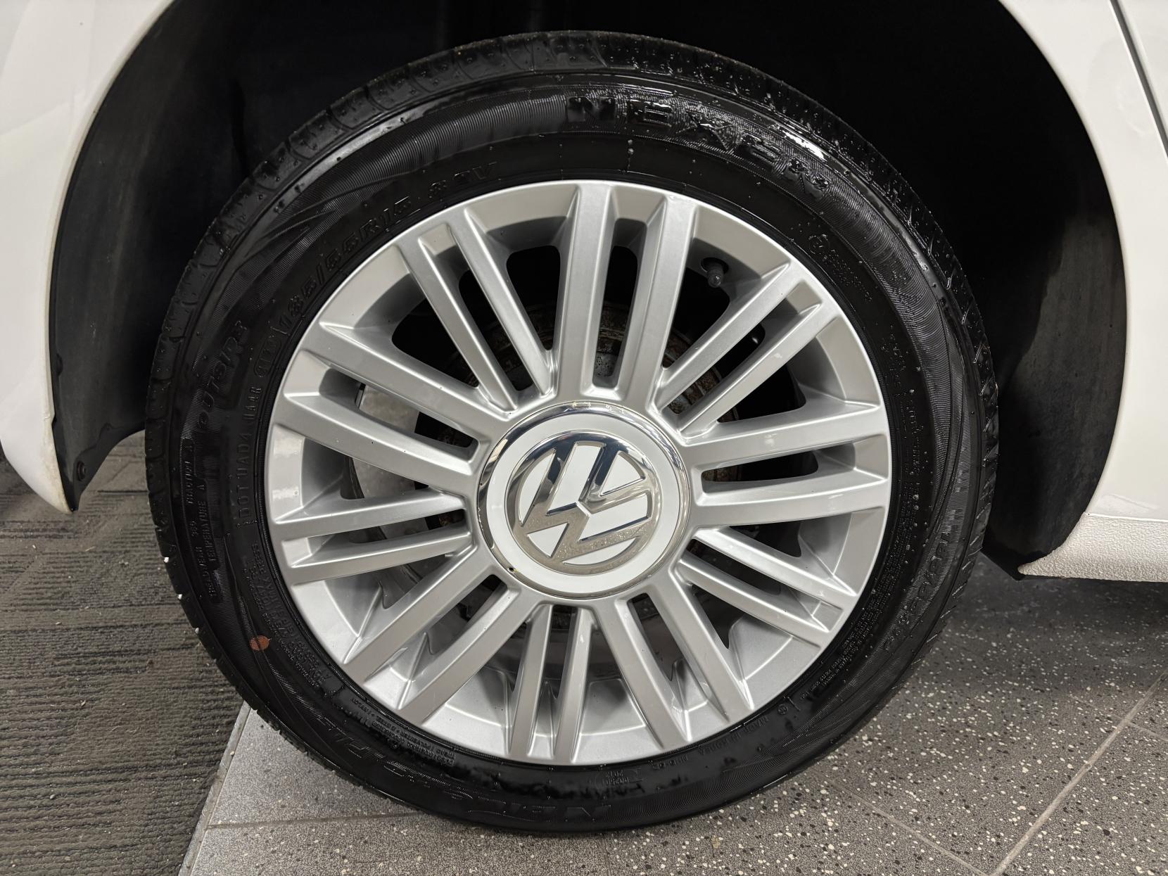 Volkswagen up! 1.0 Move up! Hatchback 5dr Petrol Manual Euro 6 (s/s) (60 ps)