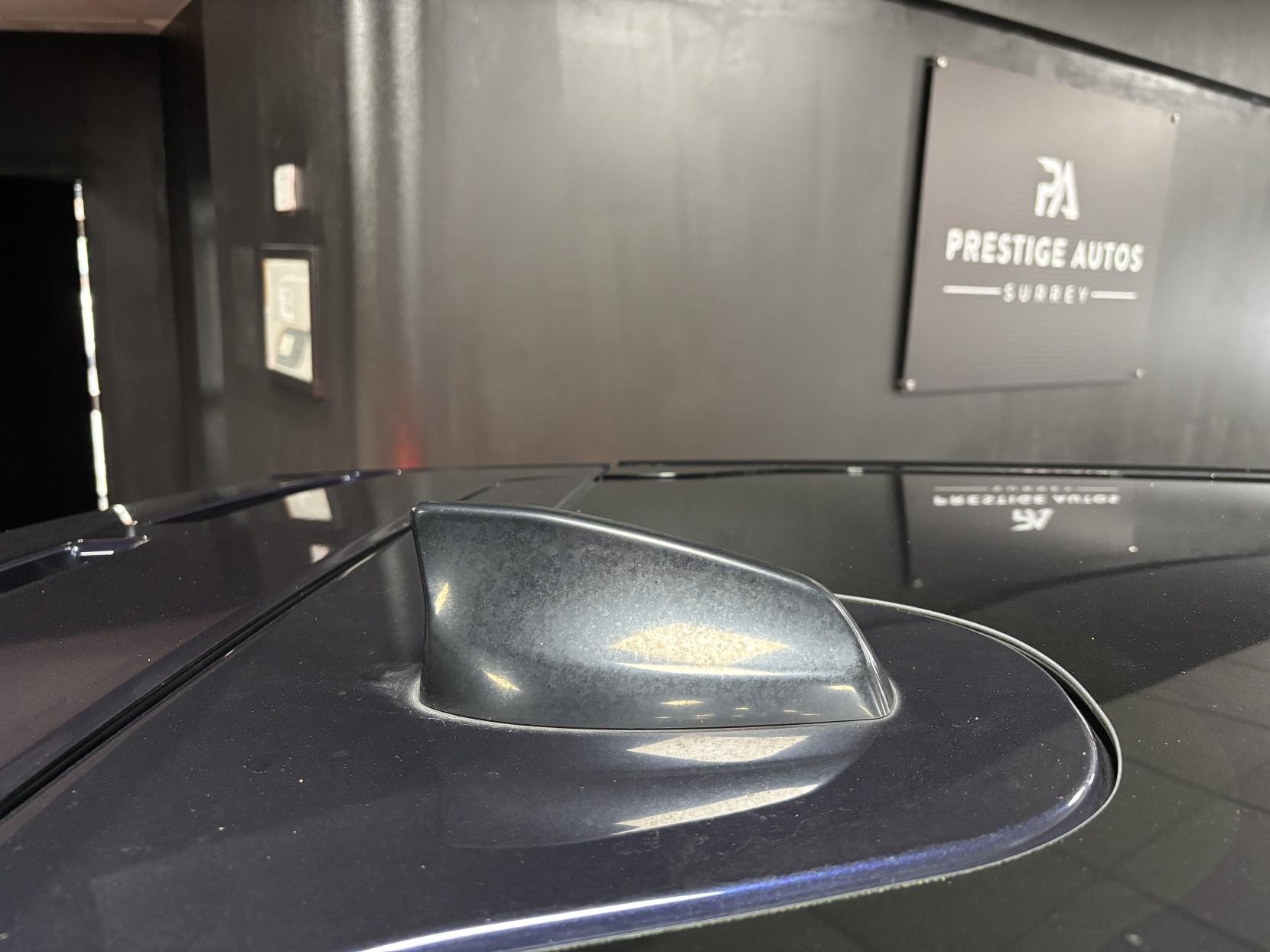 Land Rover Discovery 2.0 Si4 HSE GPF SUV 5dr Petrol Auto 4WD Euro 6 (s/s) (300 ps)