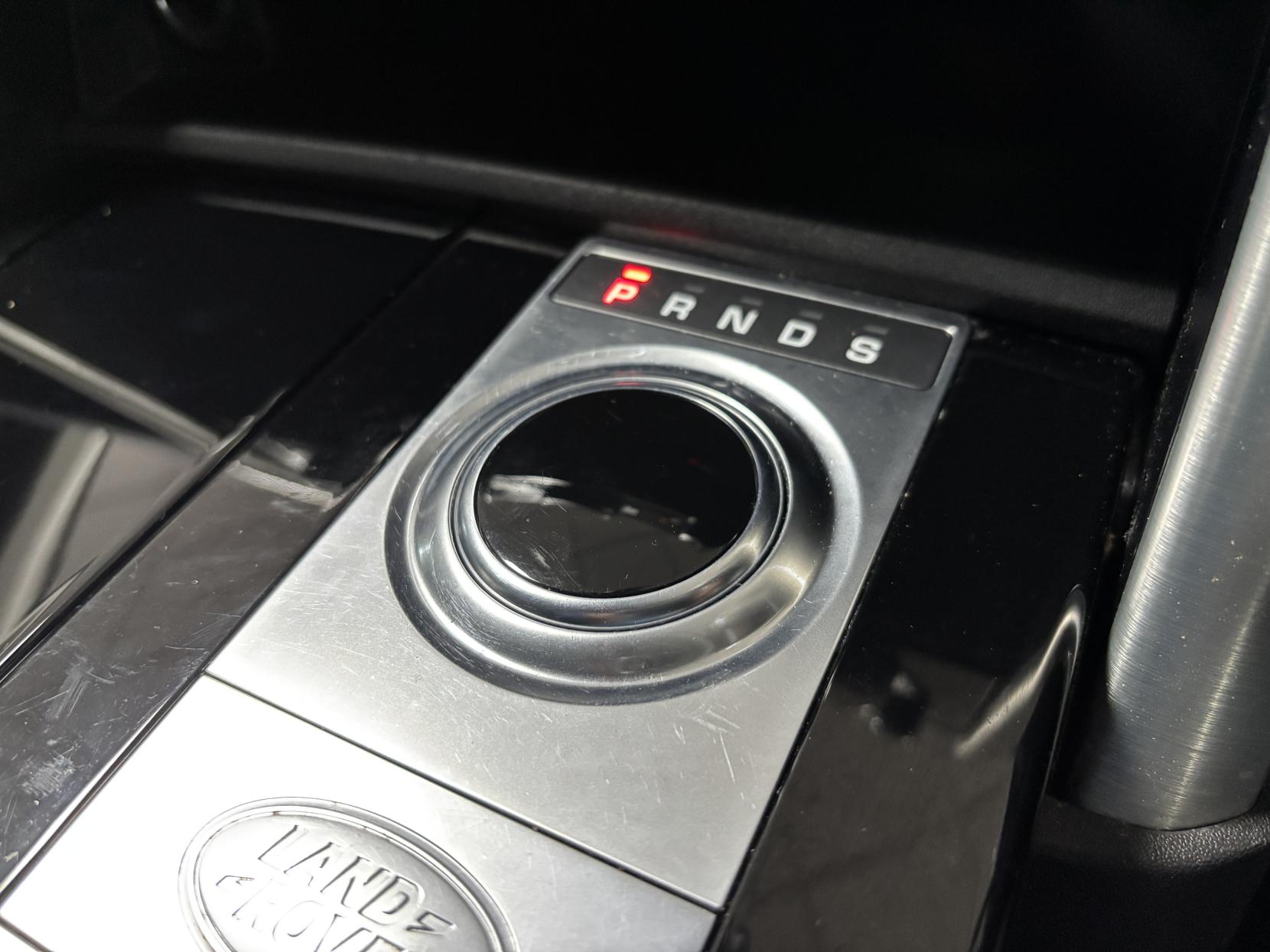 Land Rover Discovery 2.0 Si4 HSE GPF SUV 5dr Petrol Auto 4WD Euro 6 (s/s) (300 ps)