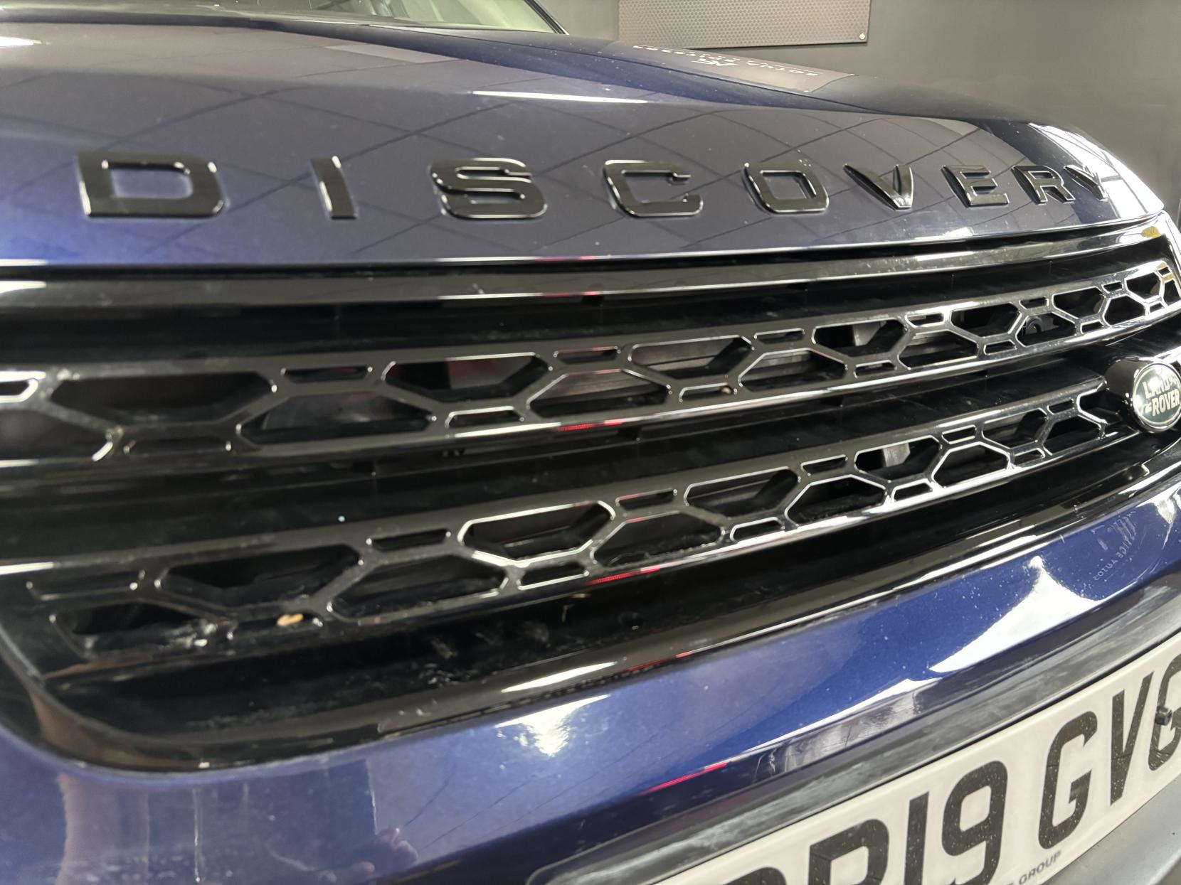 Land Rover Discovery 2.0 Si4 HSE GPF SUV 5dr Petrol Auto 4WD Euro 6 (s/s) (300 ps)