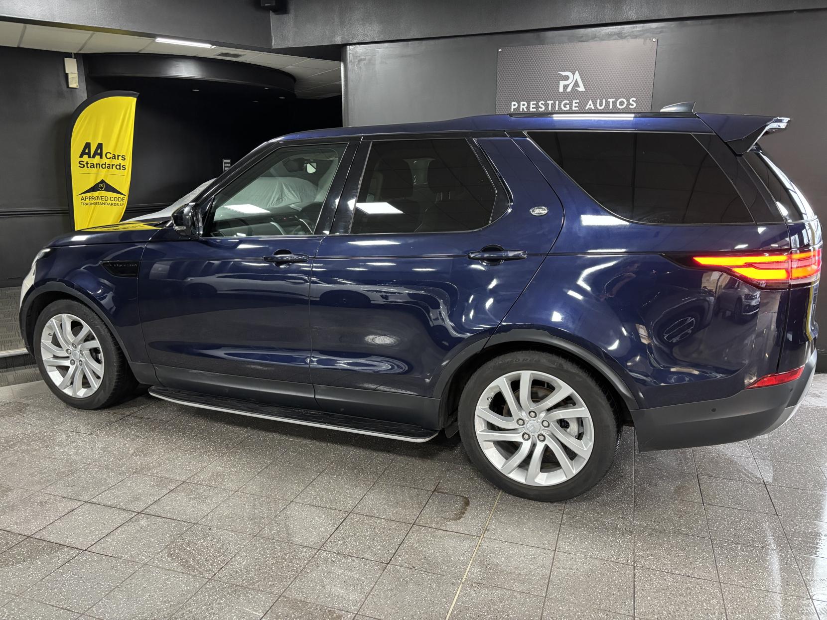 Land Rover Discovery 2.0 Si4 HSE GPF SUV 5dr Petrol Auto 4WD Euro 6 (s/s) (300 ps)