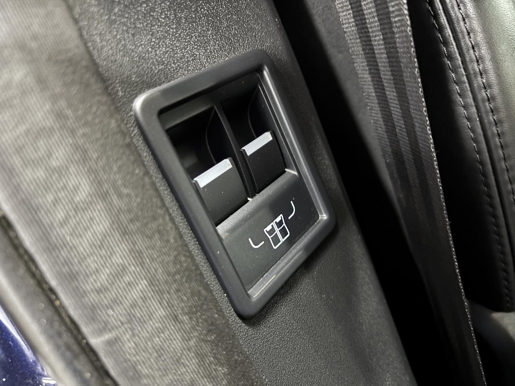 Land Rover Discovery 2.0 Si4 HSE GPF SUV 5dr Petrol Auto 4WD Euro 6 (s/s) (300 ps)