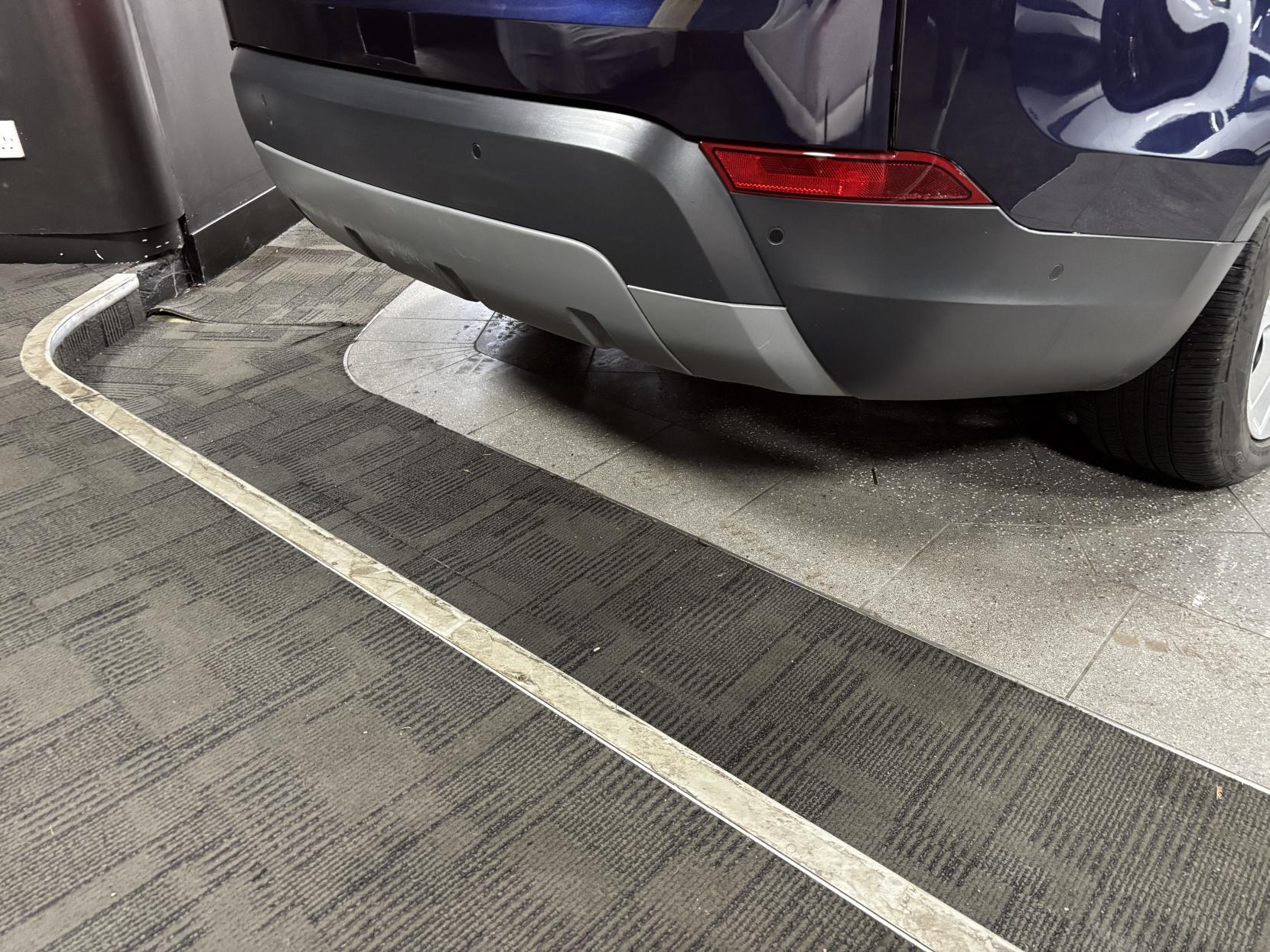 Land Rover Discovery 2.0 Si4 HSE GPF SUV 5dr Petrol Auto 4WD Euro 6 (s/s) (300 ps)