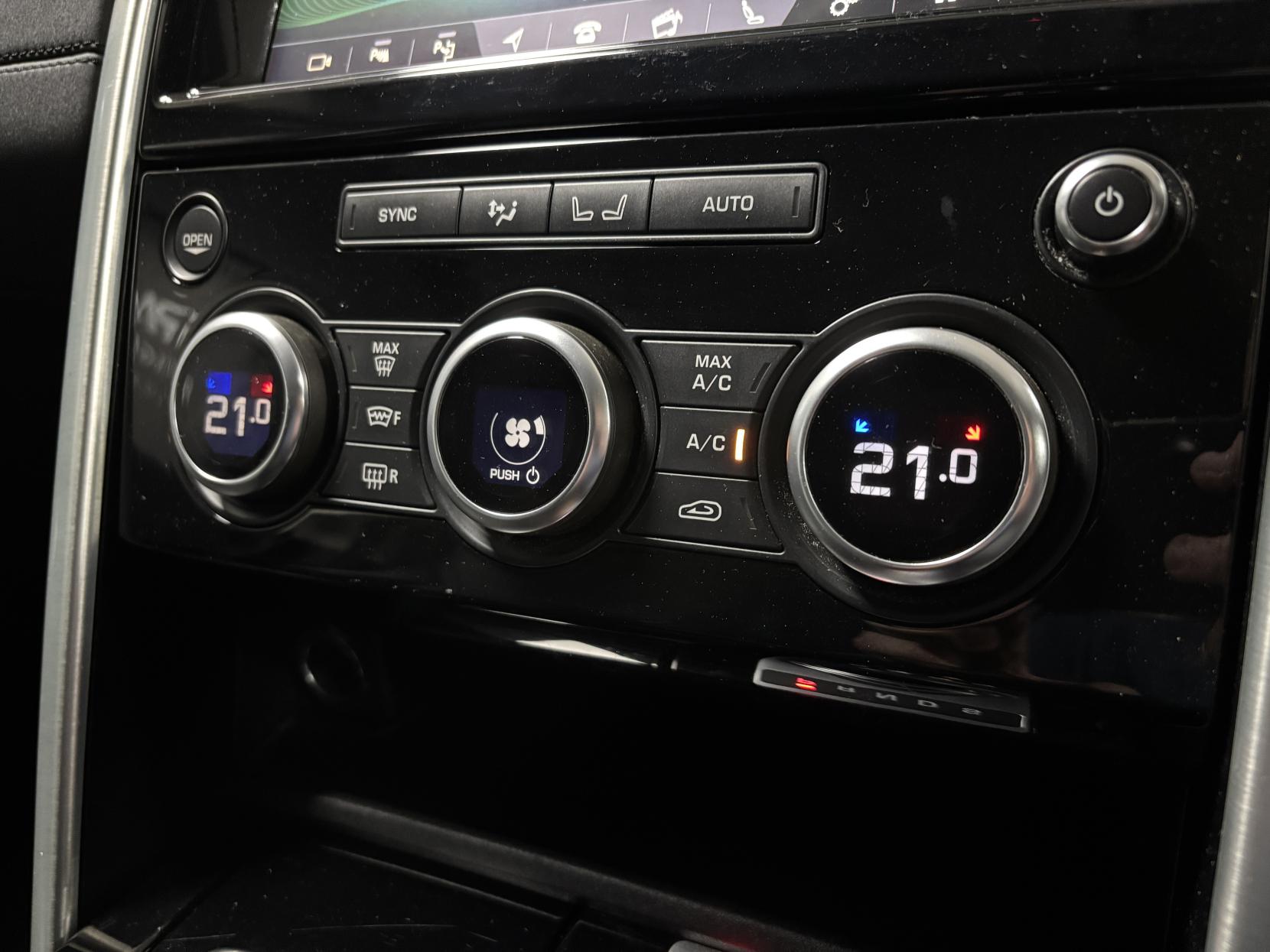 Land Rover Discovery 2.0 Si4 HSE GPF SUV 5dr Petrol Auto 4WD Euro 6 (s/s) (300 ps)