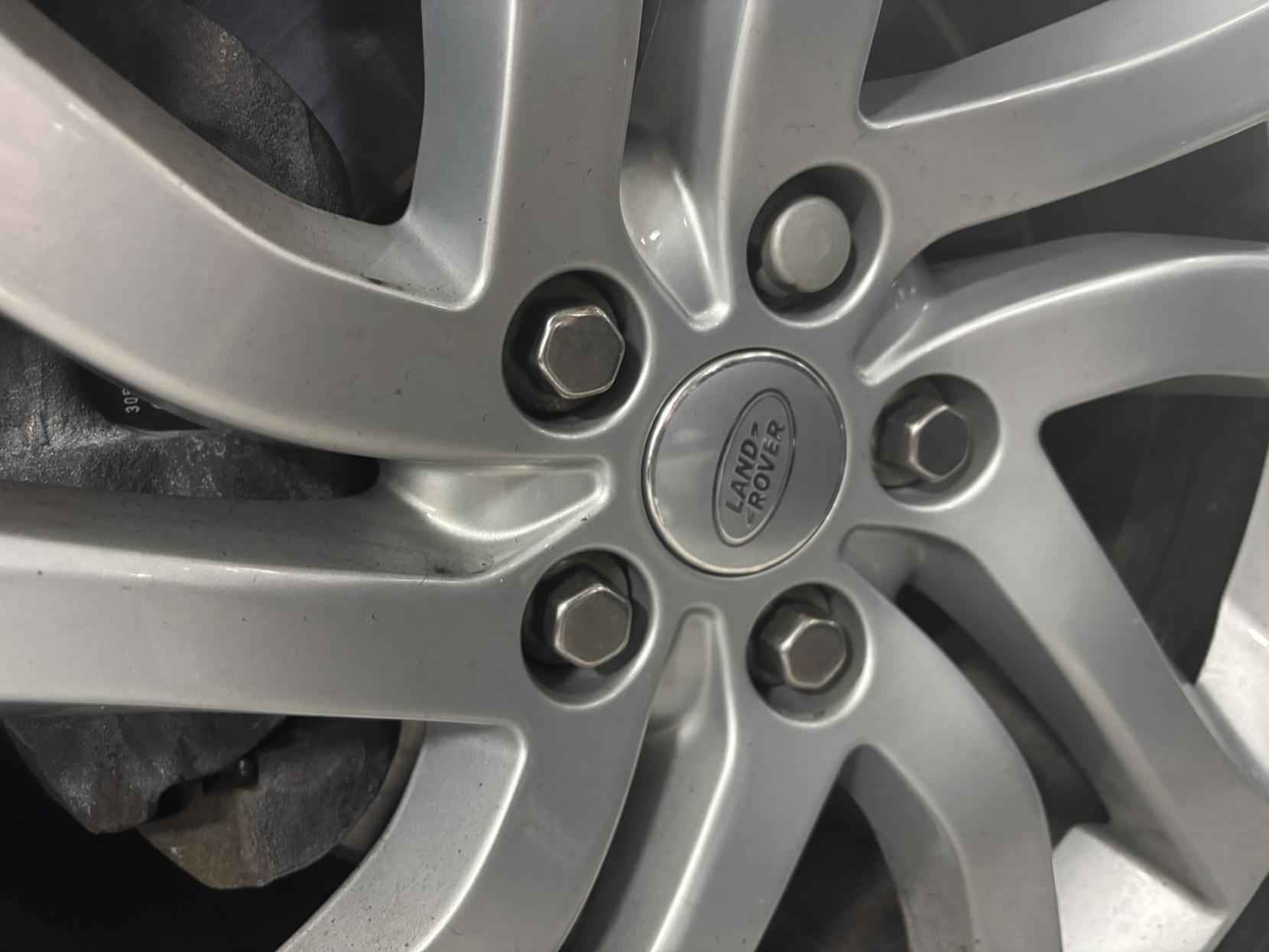 Land Rover Discovery 2.0 Si4 HSE GPF SUV 5dr Petrol Auto 4WD Euro 6 (s/s) (300 ps)