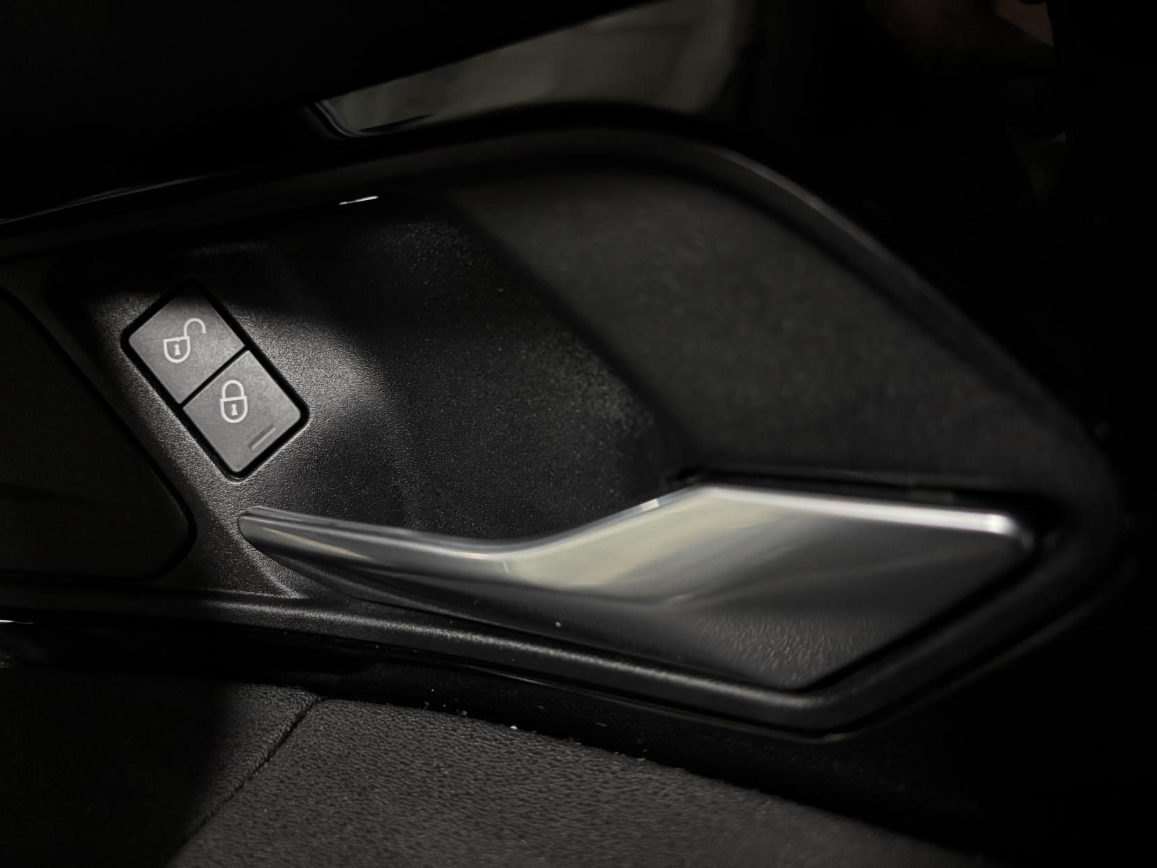 Land Rover Discovery Sport 2.0 D180 MHEV S SUV 5dr Diesel Auto 4WD Euro 6 (s/s) (180 ps)